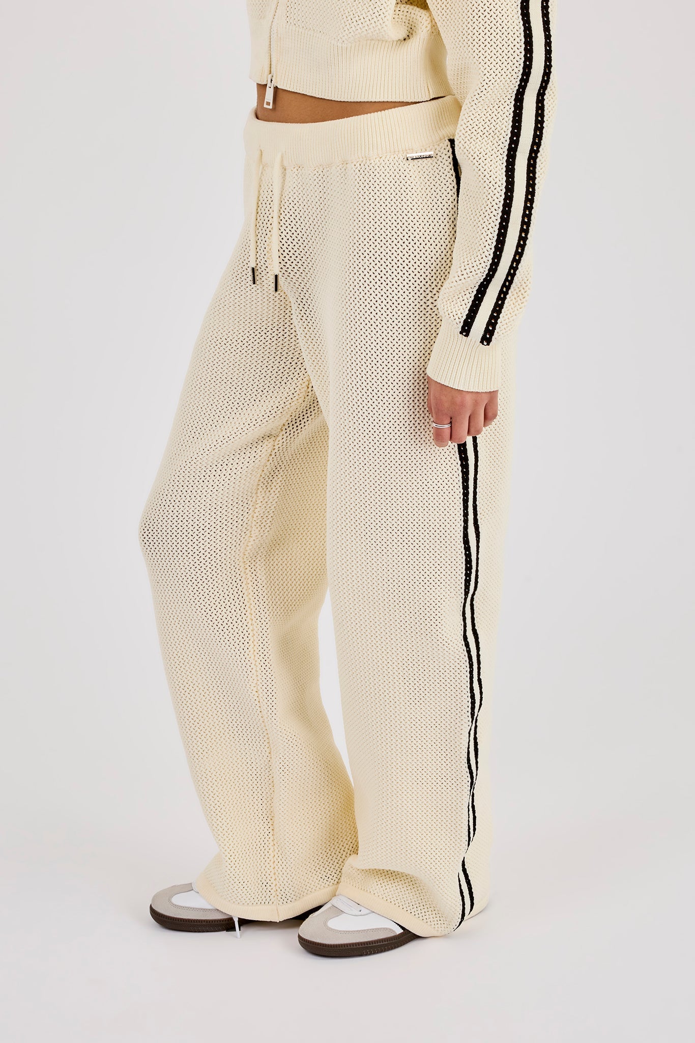 Knitted Taping Wide Leg Jogger - Off White